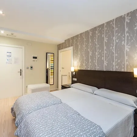 Altair Konukevi San Sebastián