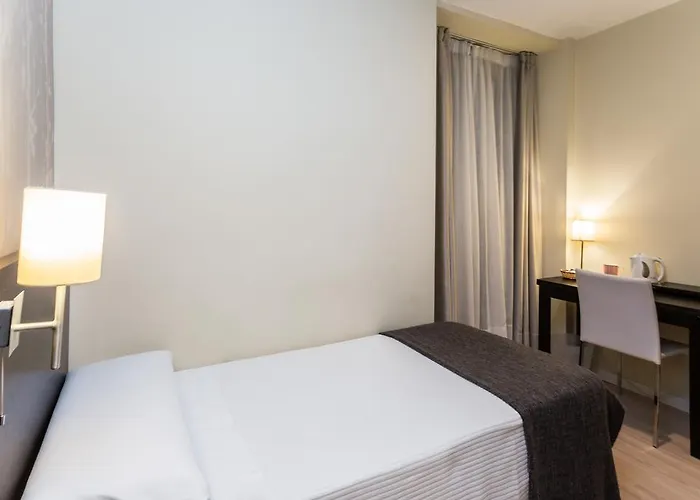 ペンシオン アルタイル ゲストハウス サン・セバスティアン